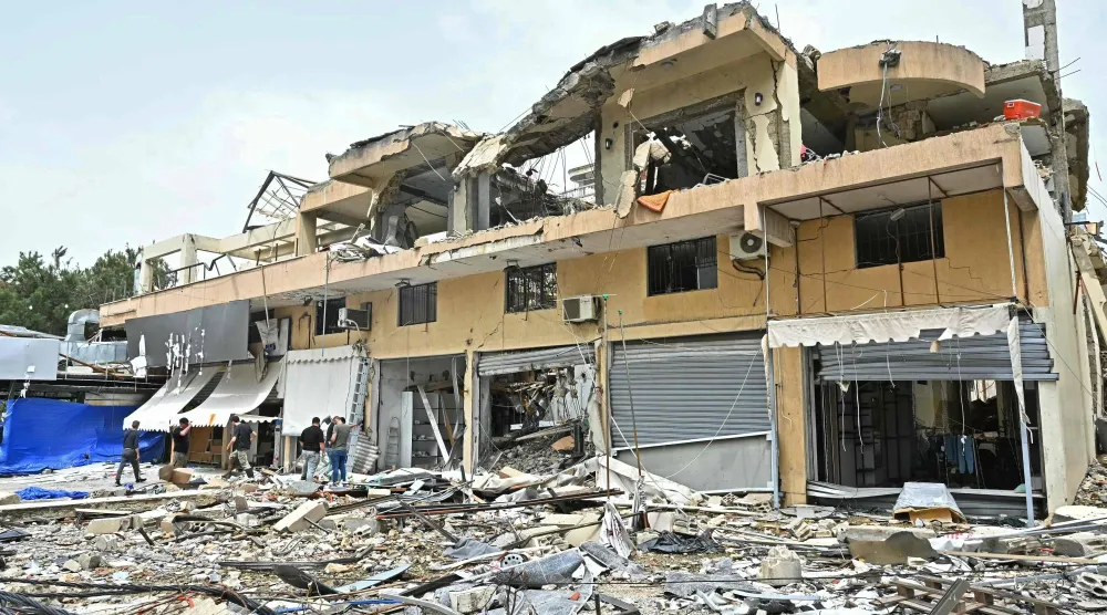 جانب من الدمار جرَّاء الغارات الإسرائيلية على جنوب لبنان (أ.ف.ب)