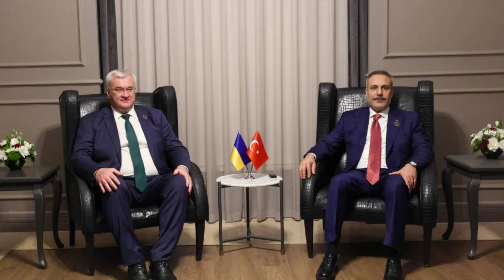 جانب من لقاء وزيري الخارجية التركي هاكان فيدان والأوكراني أندريه سيبيها على هامش «منتدى أنطاليا الدبلوماسي» السبت (الخارجية التركية)