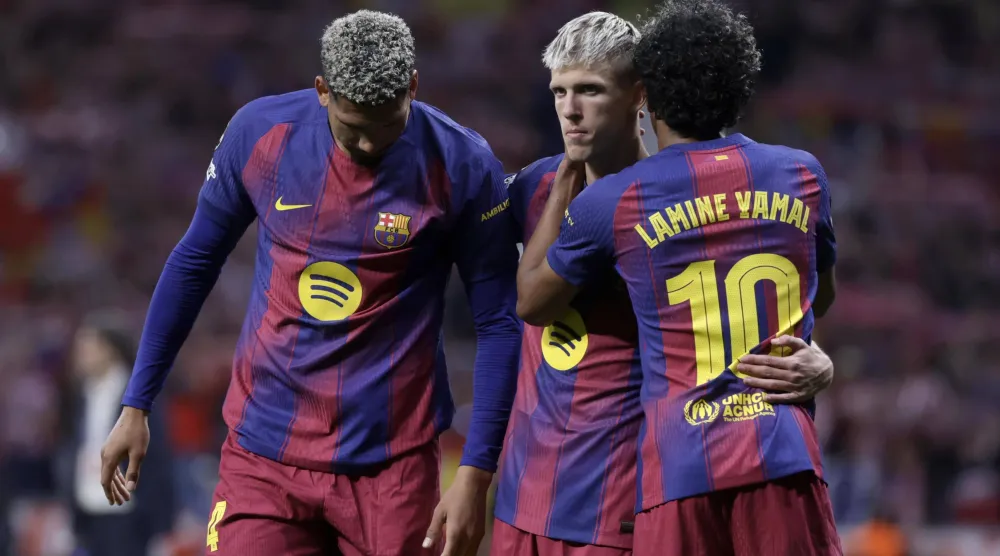 برشلونة يستضيف ريال مدريد يوم 10 مايو (إ.ب.أ)