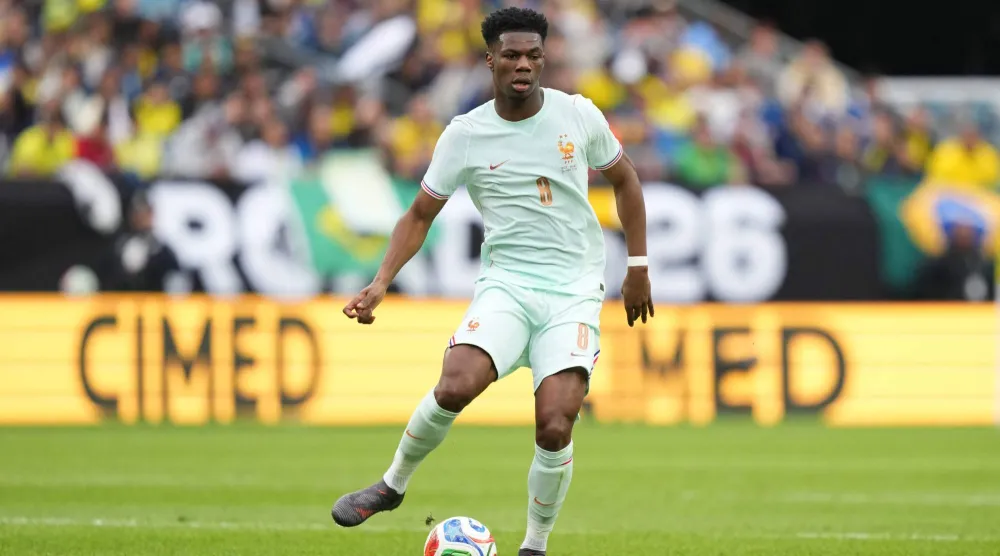 أوريلين تشواميني لاعب وسط منتخب فرنسا وفريق ريال مدريد (أ.ف.ب)