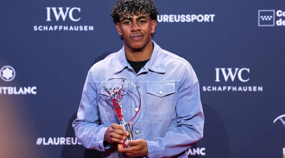 جمال يتوَّج بجائزة «لوريوس» لأفضل رياضي شاب (أ.ب)