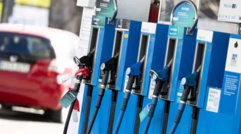 مضخة وقود بمحطة «أرال» في برلين (رويترز)