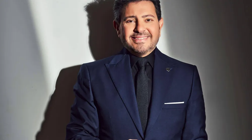 الفنان المصري هاني شاكر يمر بأزمة صحية (حسابه على فيسبوك)