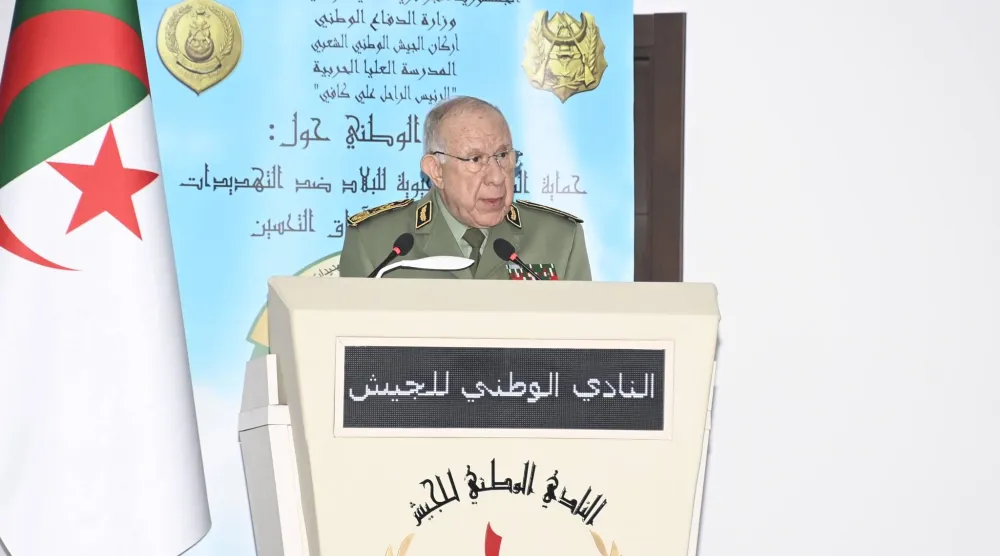 رئيس أركان الجيش خلال اجتماع حماية المنشآت من التهديدات (وزارة الدفاع)