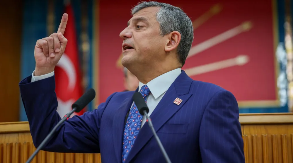 زعيم المعارضة التركية رئيس حزب «الشعب الجمهوري» يواصل الضغط من أجل التوجه إلى الانتخابات المبكرة (حساب الحزب في إكس)