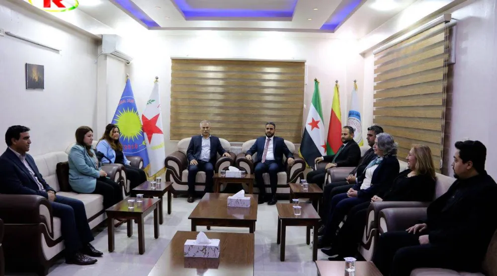 الوفد الرئاسي الحكومي في اجتماع مع الإدارة الذاتية في الحسكة (روناهي)