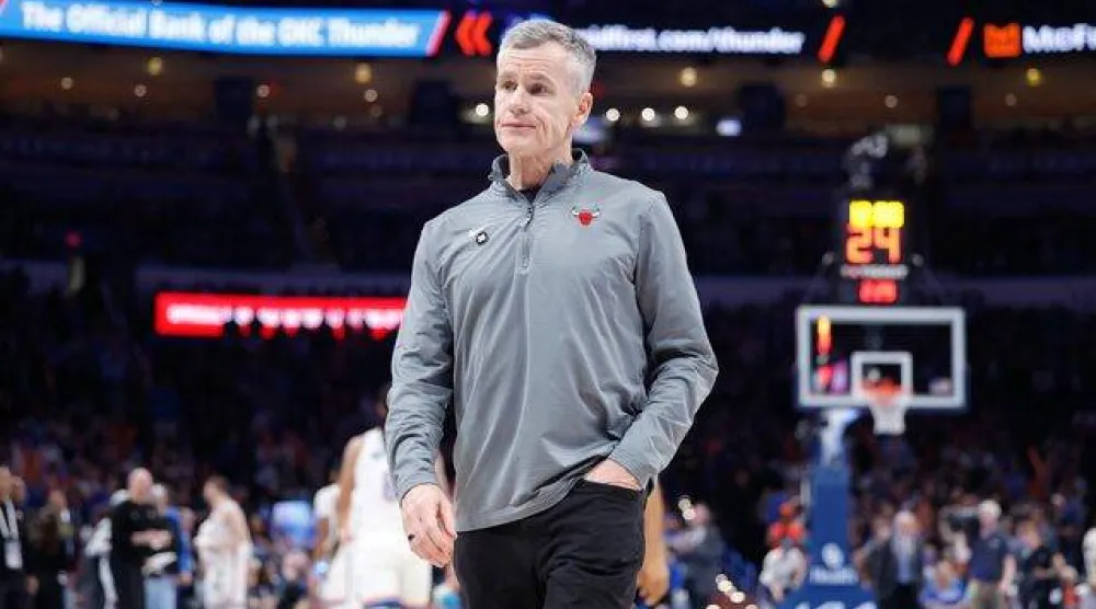 بيلي دونوفان مدرب فريق شيكاغو بولز المستقيل (رويترز)