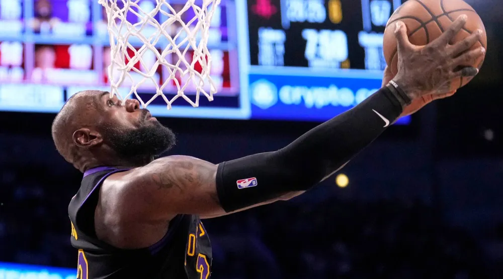 ليبرون جيمس (أ.ب)