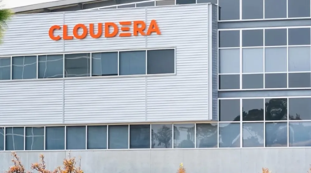 استطلاع لـ«كلاوديرا»: ثقة مرتفعة بالبيانات في السعودية رغم تحديات الحوكمة