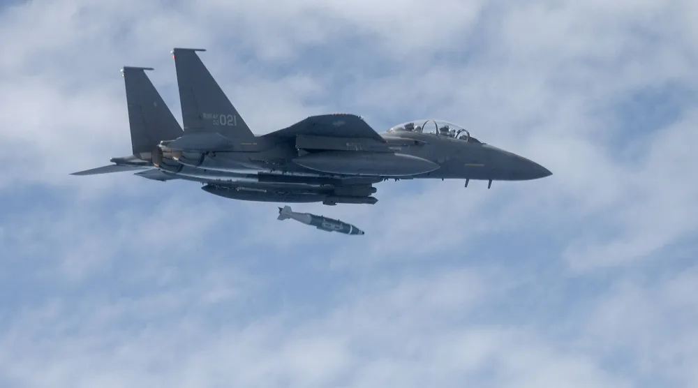 مقاتلة كورية جنوبية من طراز «إف-15 كيه» (أ.ب)