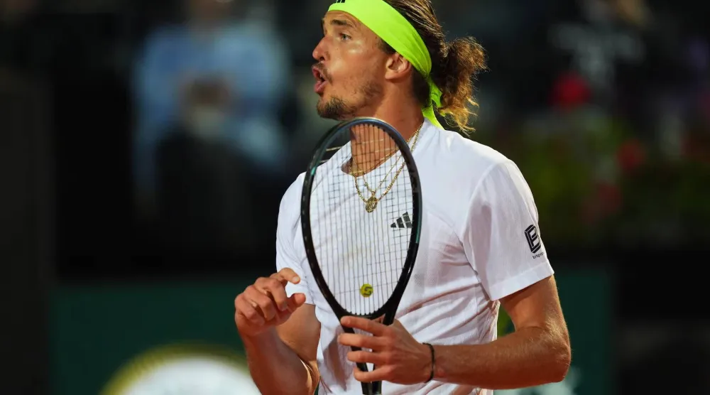 نجم التنس الألماني ألكسندر زفيريف (رويترز)