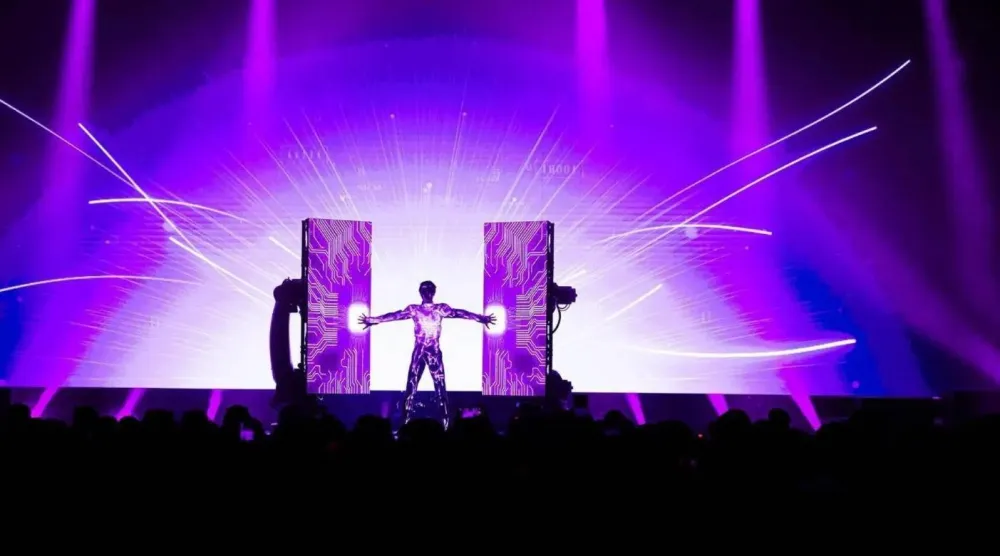 «رؤية 2030»: حكاية التحول من الإدارة التقليدية إلى الريادة الرقمية العالمية