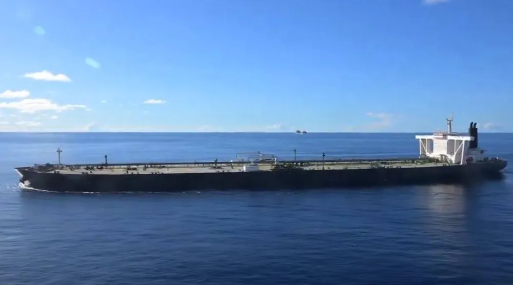 ناقلة النفط «ماجيستك إكس» في المحيط الهندي (وزارة الحرب الأميركية - إكس)