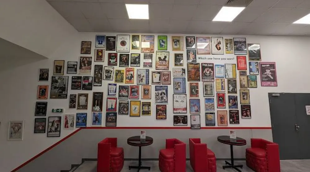 «كافيه مونو» يستضيف نجوم المسرح (مونو)