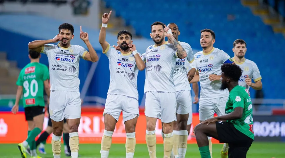 فرحة تعاونية بالهدف الأول (موقع النادي)