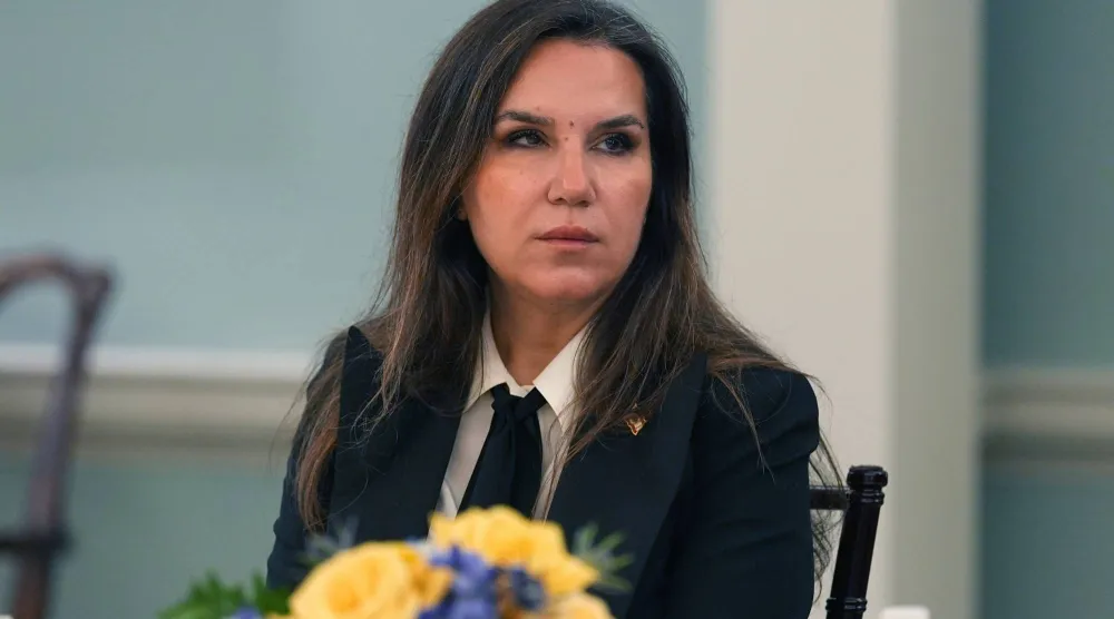 سفيرة لبنان في واشنطن ندى حمادة معوّض خلال اجتماع في مقر وزارة الخارجية الأميركية في 14 أبريل (أ.ب)