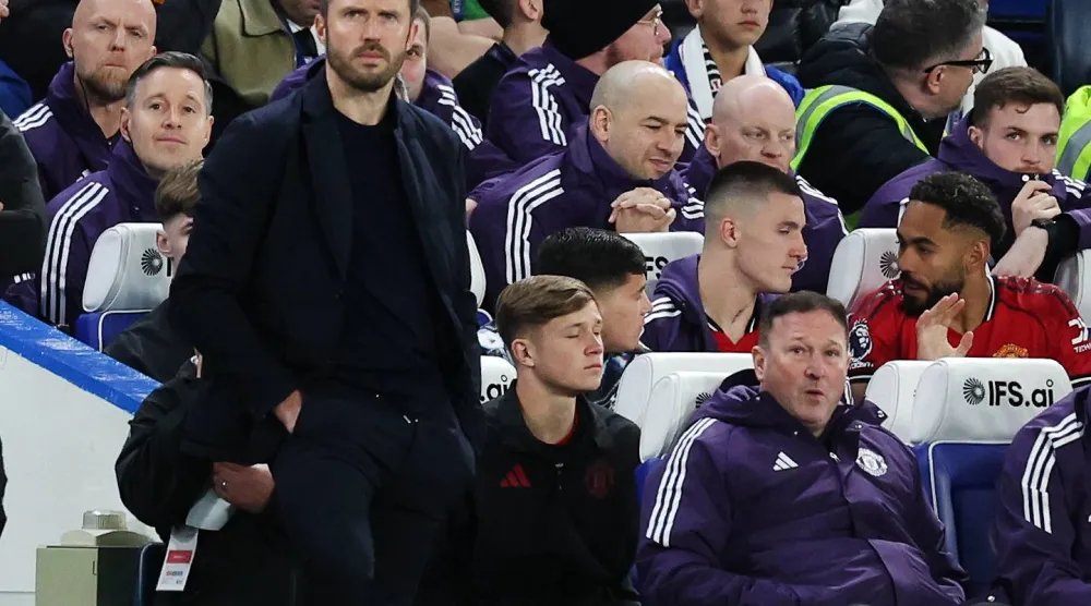 Man Utd manager Michael Carrick looks on during the English Premier League match between Chelsea FC and Manchester United in London, Britain, 18 April 2026.  EPA/ANDY RAIN