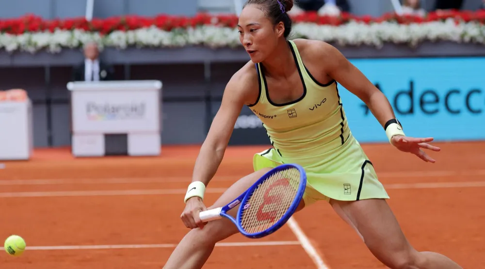 الصينية شينغ كينوين تتقدَّم في مدريد (أ.ف.ب)