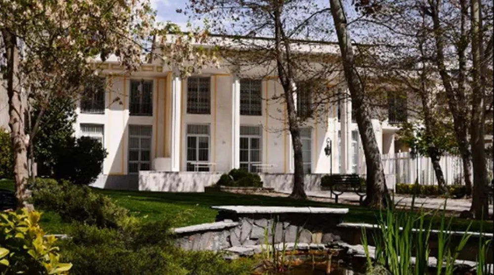 سفارة سويسرا في طهران (موقع السفارة)