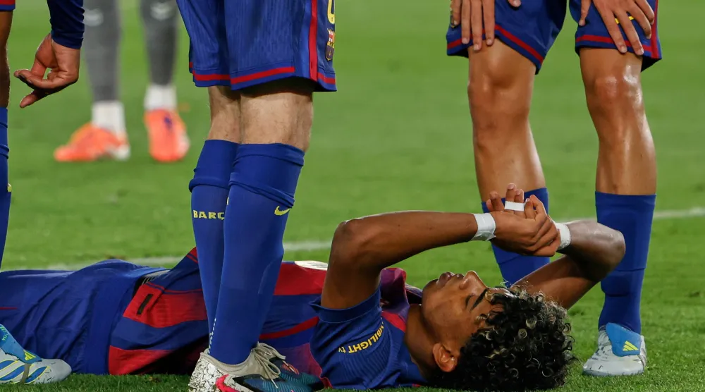 النجم اليافع المصاب لامين جمال (أ.ب)