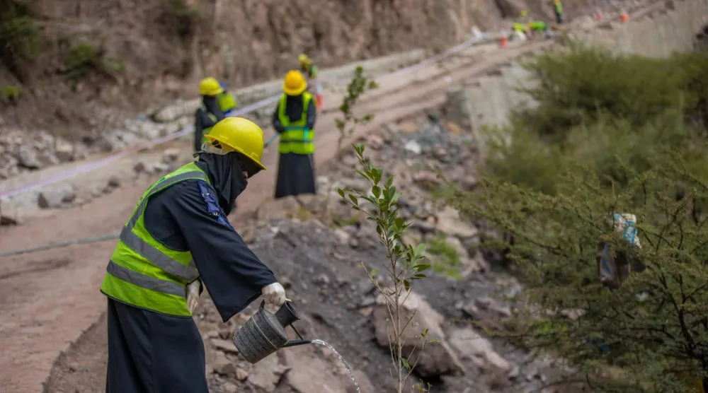 مشروعات الطرق في اليمن وفّرت أكثر من 10 آلاف فرصة عمل (الأمم المتحدة)