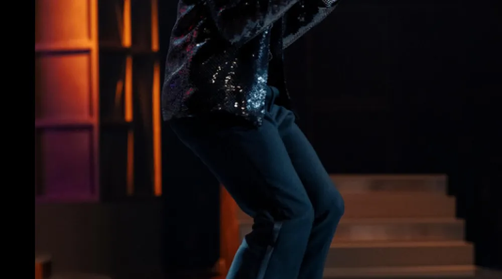 مايكل جاكسون صاحب الرقصات الشهيرة (آي إم دي بي)