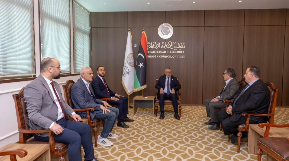فريق الوساطة الليبي خلال لقاء مع تكالة الشهر الحالي (الصفحة الرسمية للفريق)