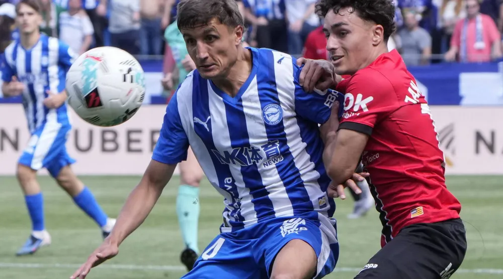 ديبورتيفو ألافيس هزم ضيفه مايوركا (إ.ب.أ)