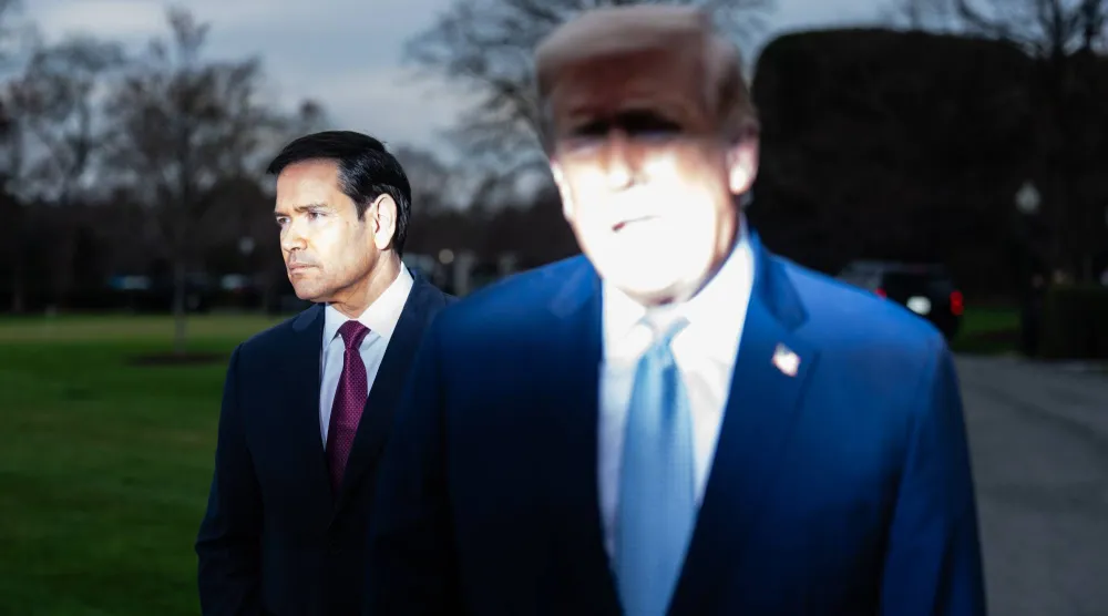 روبيو وترمب يتحدّثان للصحافة قبل مغادرة البيت الأبيض يوم 20 مارس (نيويورك تايمز)