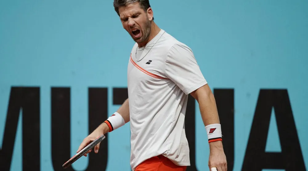 البريطاني كاميرون نوري تأهل لملاقاة سينر بمدريد (رويترز)