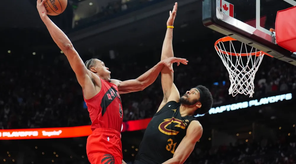 تورنتو هزم كليفلاند في البلاي أوف (أ.ب)