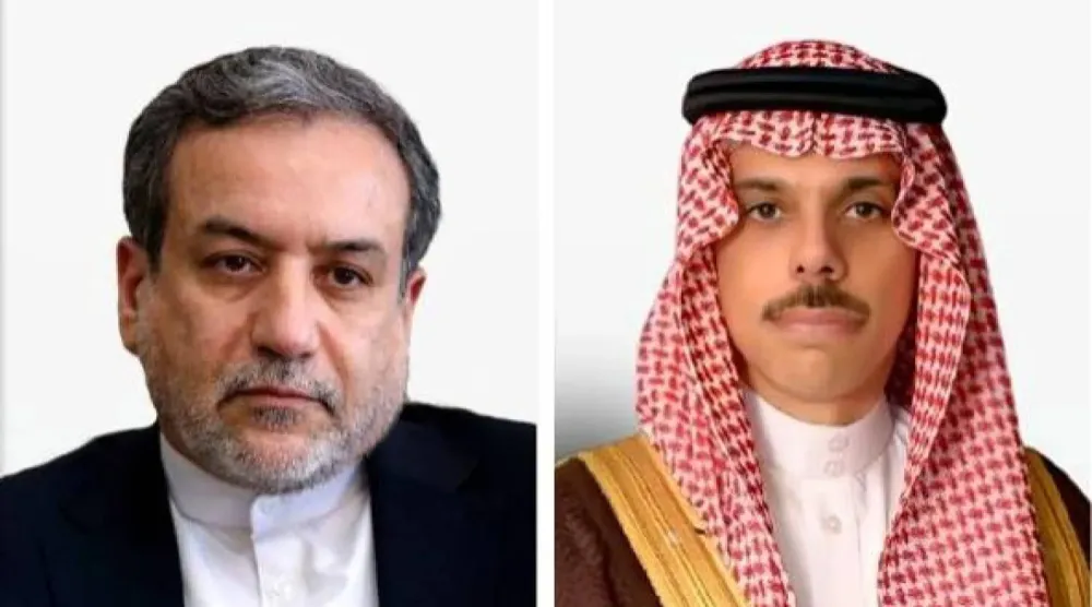 الأمير فيصل بن فرحان وزير الخارجية السعودي ونظيره الإيراني عباس عراقجي (الشرق الأوسط)