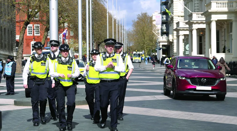 عناصر من شرطة لندن وسط المدينة (إ.ب.أ)