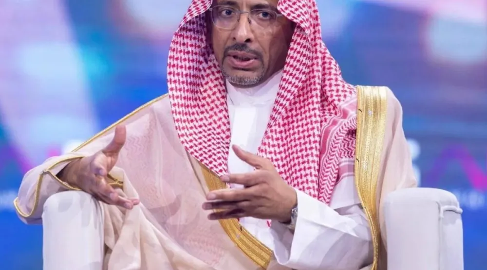 وزير الصناعة والثروة المعدنية بندر الخريف يتحدث للحضور في مناسبة سابقة (سدايا)