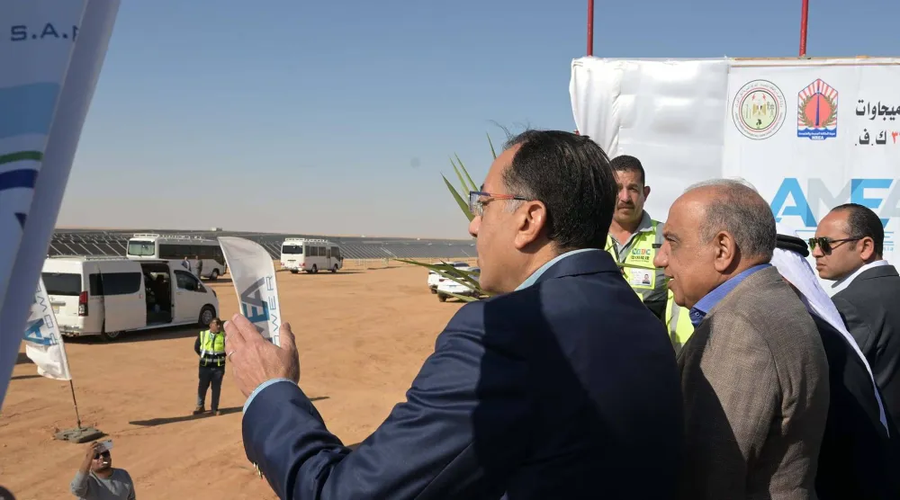 رئيس الوزراء المصري خلال افتتاح محطة أبيدوس للطاقة الشمسية في ديسمبر 2024 (مجلس الوزراء)