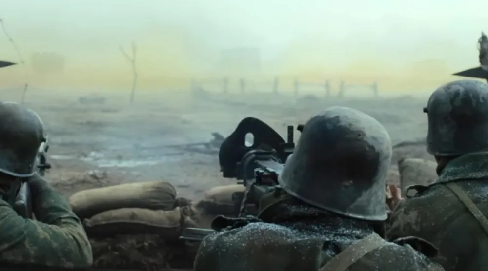 
مشهد من فيلم «كل شيء هادئ على الجبهة الغربية»