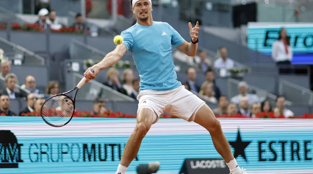 الألماني ألكسندر زفيريف يتألق في مدريد (أ.ف.ب)