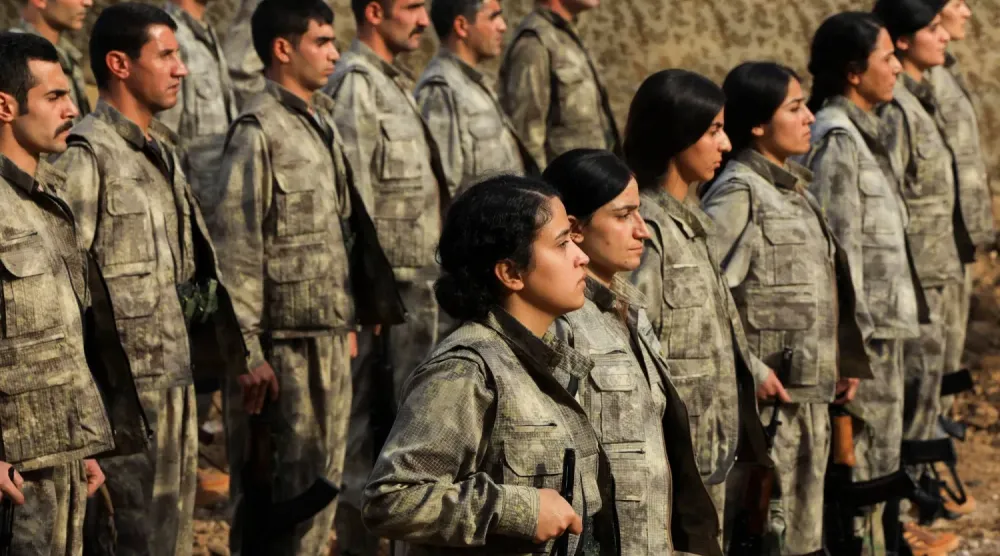 Bir grup PKK’lı Abdullah Öcalan'ın çağrısına bağlılıklarını teyit etmek amacıyla 26 Ekim 2025'te Türkiye'den çekildi (Reuters)