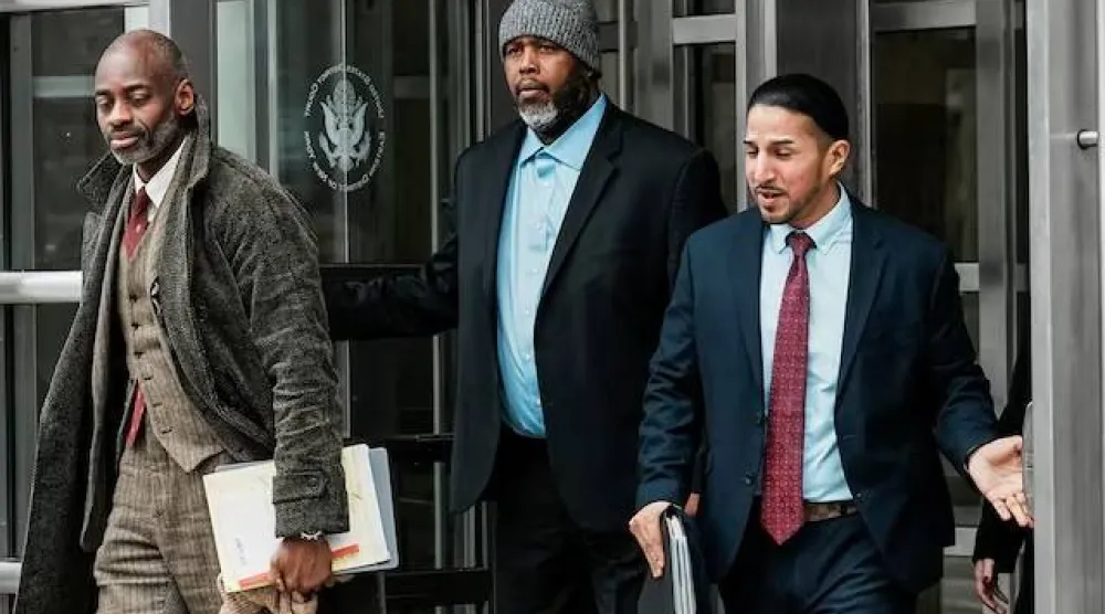 ديمون جونز اللاعب ومساعد المدرب السابق (رويترز)