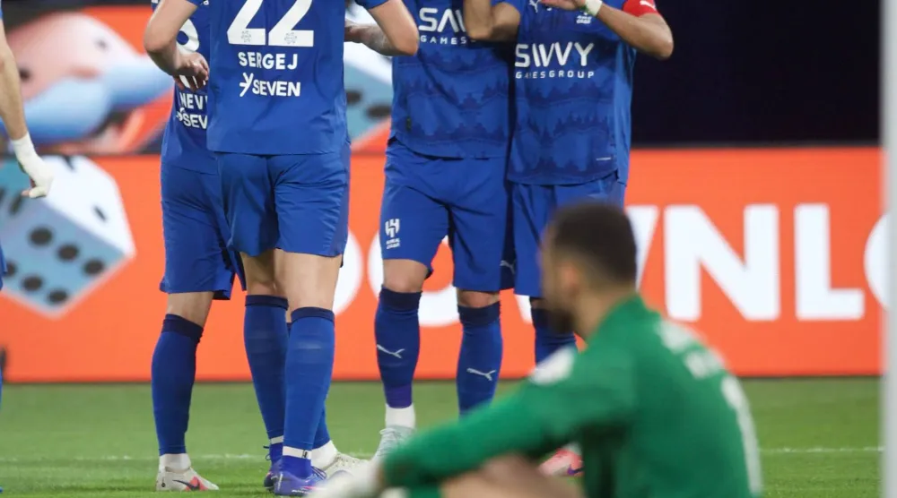 فرحة زرقاء بهدف سافيتش (تصوير: نايف العتيبي) 