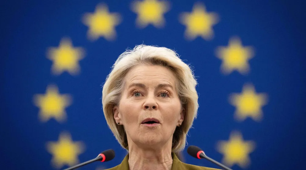 رئيسة المفوضية الأوروبية أورسولا فون دير لاين (أ.ف.ب)