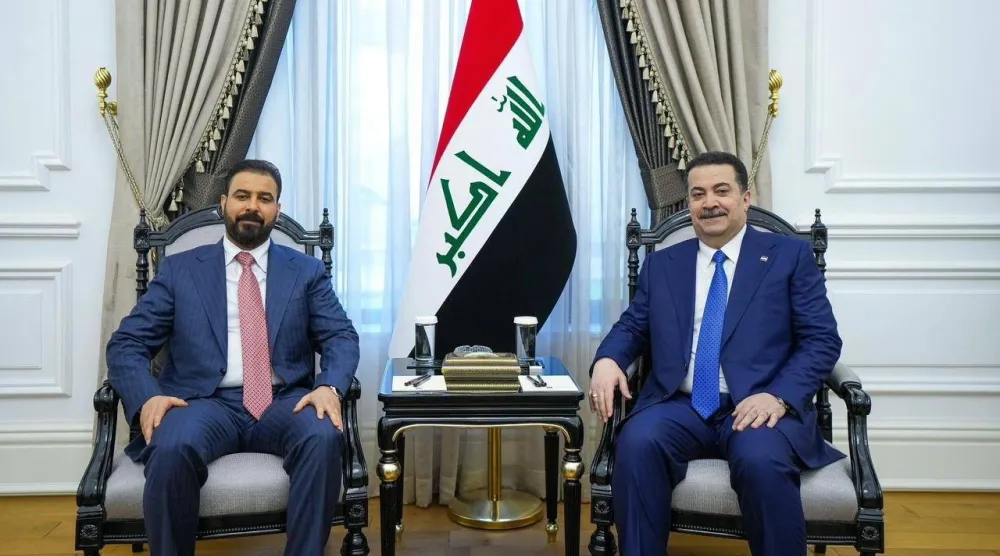 رئيس الحكومة المنتهية ولايتها محمد السوداني مستقبلاً المكلف علي الزيدي (إعلام حكومي)