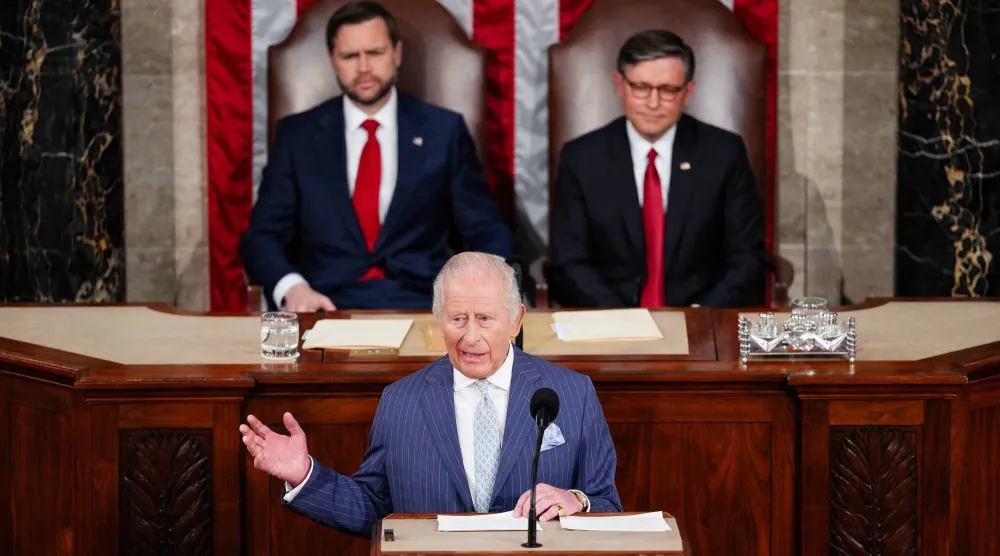 الملك تشارلز أثناء خطابه أمام الكونغرس(رويترز)