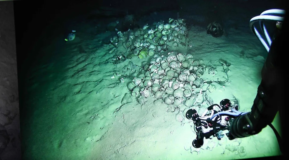 في الأعماق زمنٌ لم ينتهِ بعد (أ.ف.ب)