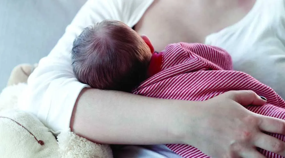 حليب الأم يحقق «التوازن البكتيري»