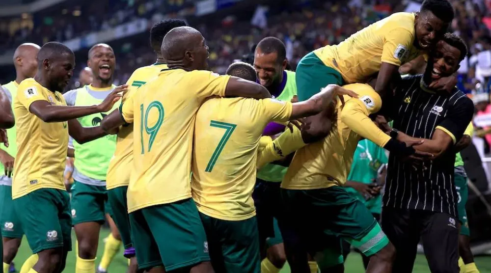 منتخب جنوب أفريقيا يصل المكسيك مبكراً (رويترز)