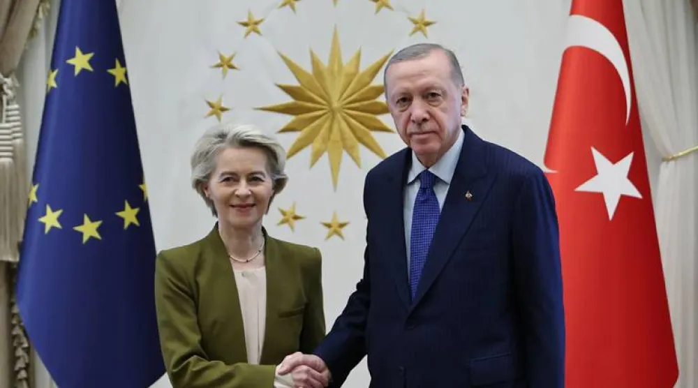 الرئيس التركي رجب طيب إردوغان خلال استقباله رئيسة المفوضية الأوروبية فون دير لاين بأنقرة في ديسمبر عام 2024 (الرئاسة التركية)