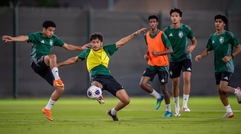 لاعبو المنتخب السعودي للناشئين خلال التدريبات (المنتخب السعودي)