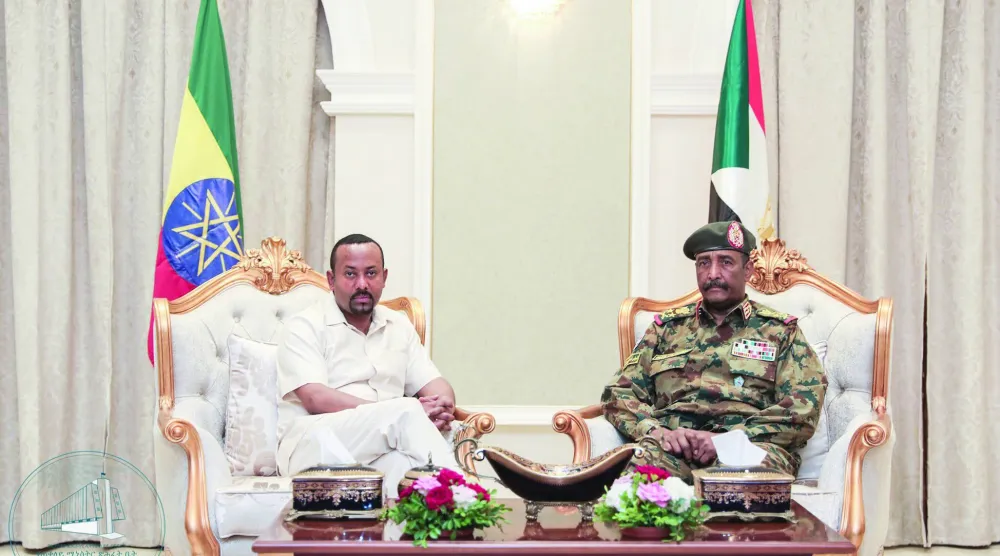 البرهان وآبي أحمد خلال لقاء سابق في الخرطوم (مكتب رئيس وزراء إثيوبيا)