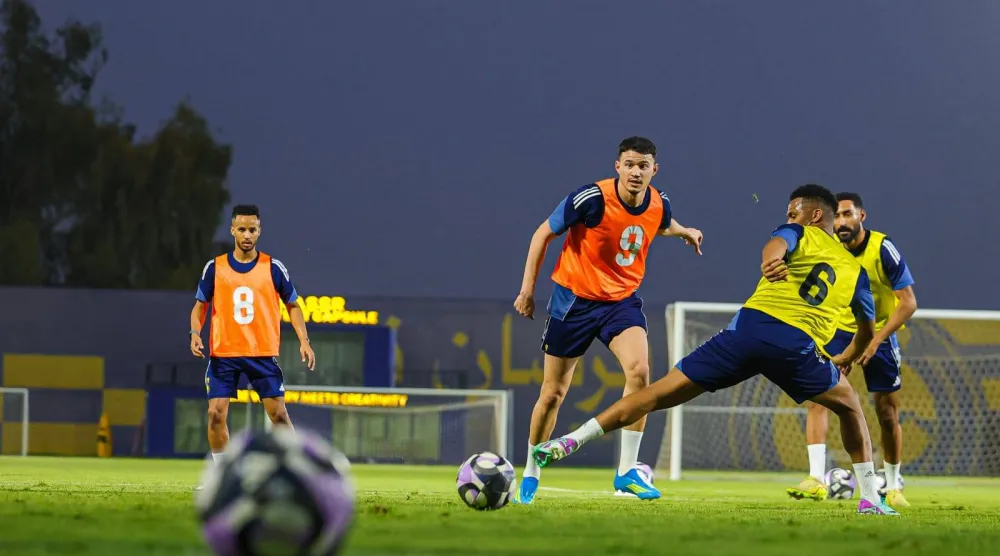 لاعبو النصر خلال تدريباتهم الأخيرة (موقع النادي)